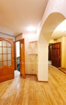 3-к квартира, 4/9 эт., 72м²