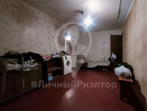 3-к квартира, 2/5 эт., 42м²