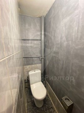 4-к квартира, 5/5 эт., 60м²