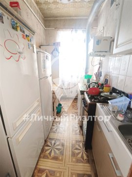 3-к квартира, 1/2 эт., 62м²